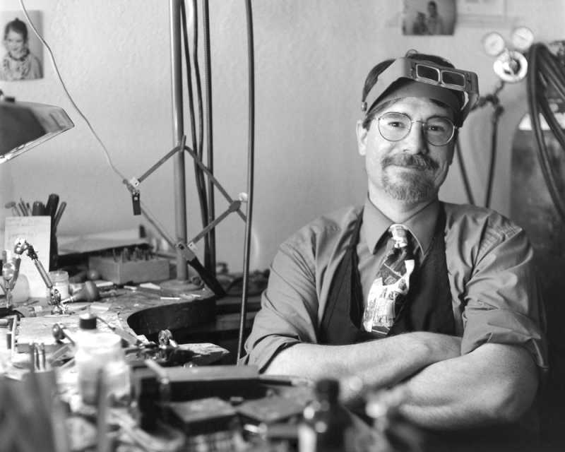 George Fox at his bench at Fox Fine Jewelry, in 2004