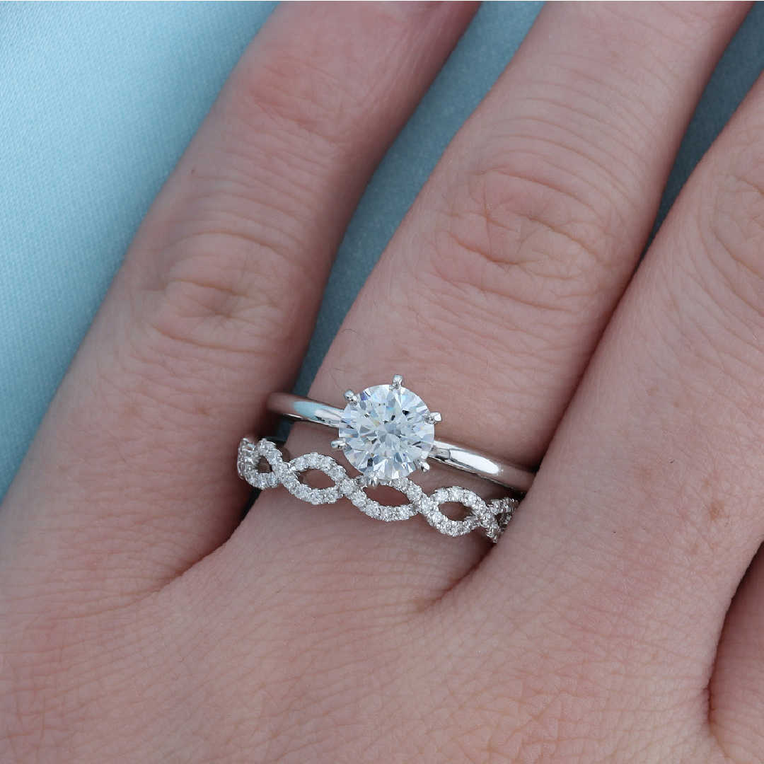 Open Diamond Twist Band