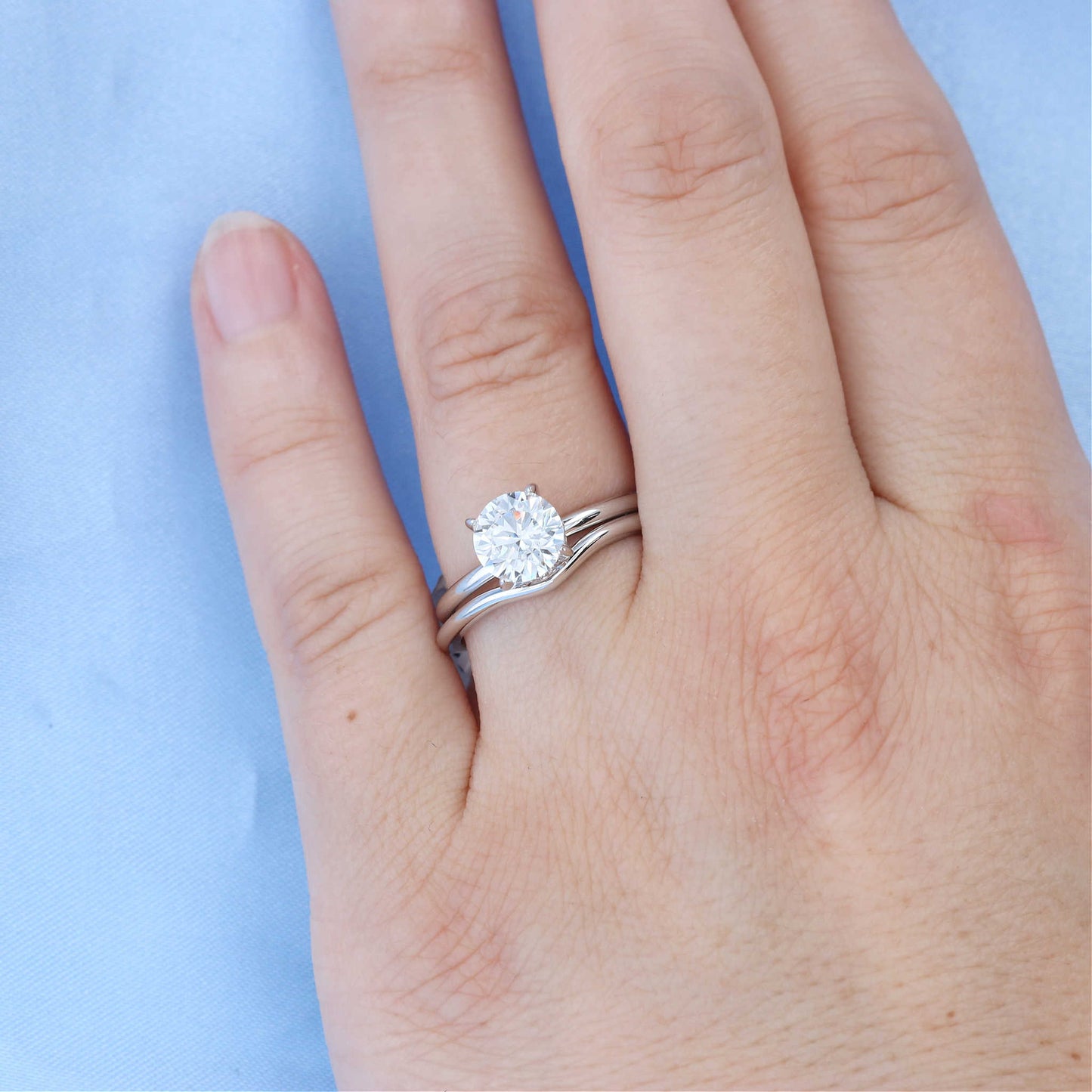 White Gold Contour Band