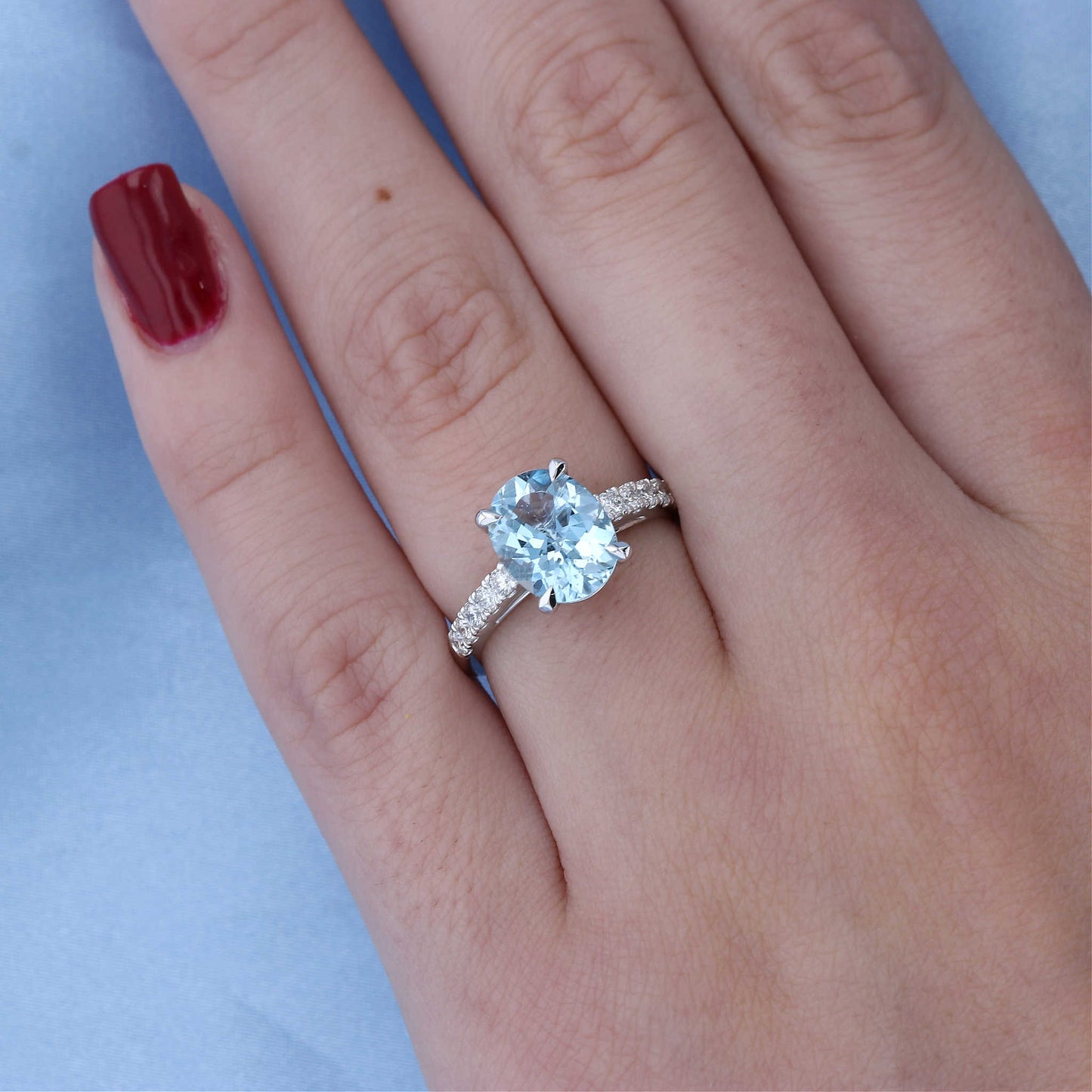 Oval Aquamarine Ring