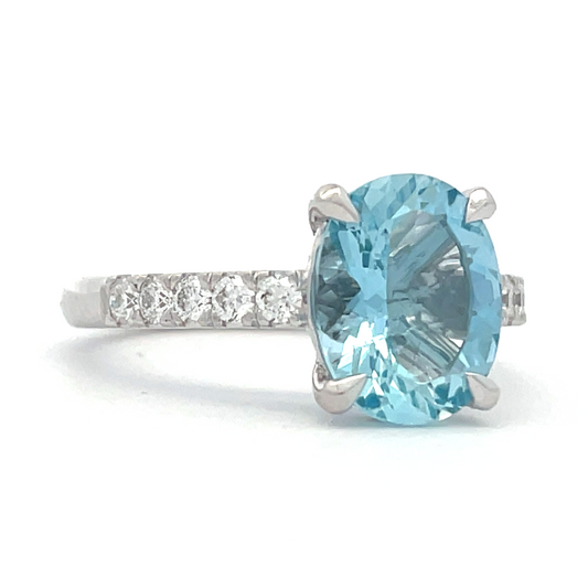 Oval Aquamarine Ring