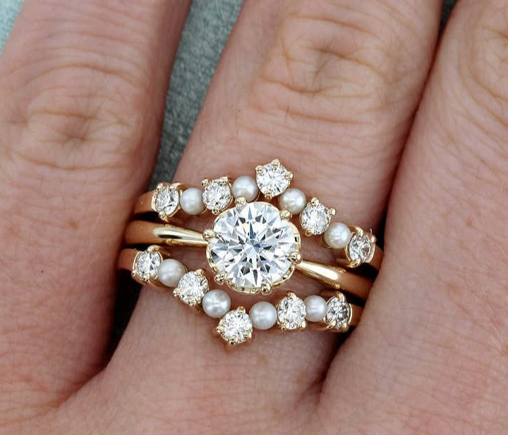 Explore Elegant Women’s Wedding Bands at Fox Fine Jewelry