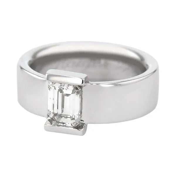 Emerald cut diamond with wide comfort band