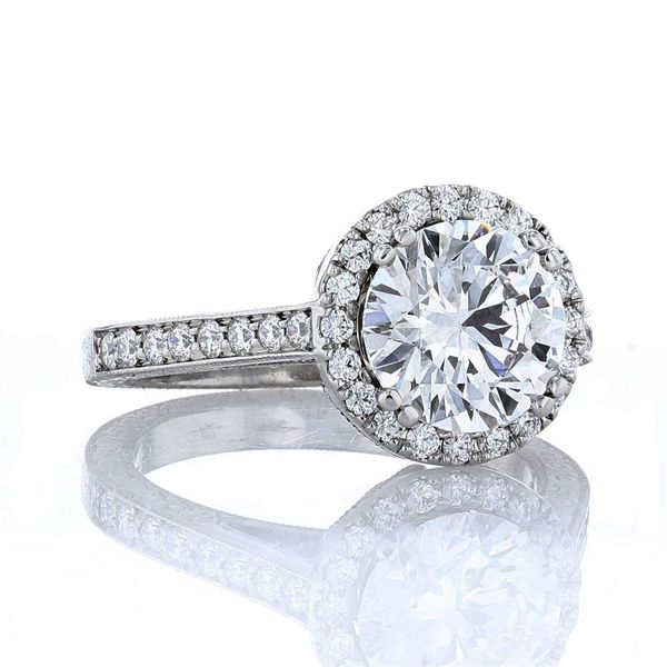 Lab Diamond Halo Engagement Ring